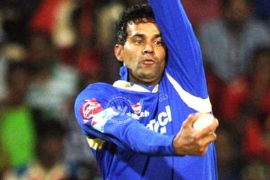 IPL scandal 2013: Ajit Chandila gets life ban, Hiken Shah gets five-year ban},{IPL scandal 2013: Ajit Chandila gets life ban, Hiken Shah gets five-year ban