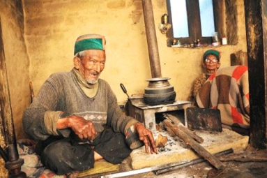 Meet India&#039;s First Voter, 102-Year-Old Shyam Saran Negi Who Is All Set To Vote This Year