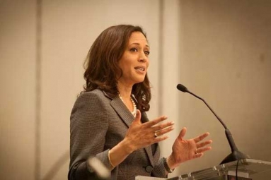 Indian-American Kamala Harris creates wins US Senate seat!