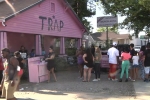 Atlanta Pink House, Pink House in Atlanta, pink house in atlanta drawing attentions of hundreds, Atlanta police department