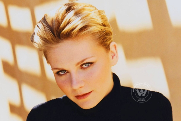 Kirsten Dunst was scared of Viggo Mortensen},{Kirsten Dunst was scared of Viggo Mortensen