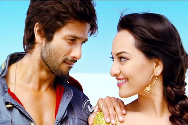 Are Sonakshi-Shahid dating?},{Are Sonakshi-Shahid dating?