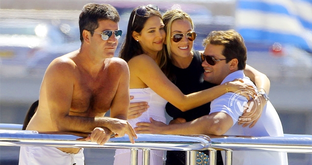 Simon Cowell fathers baby with friend&#039;s wife},{Simon Cowell fathers baby with friend&#039;s wife