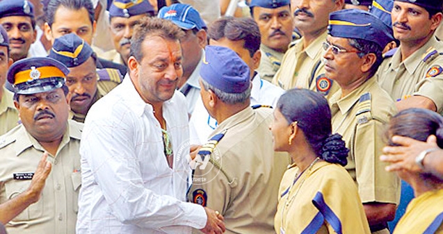 Sanjay Dutt free for 14 days???},{Sanjay Dutt free for 14 days???